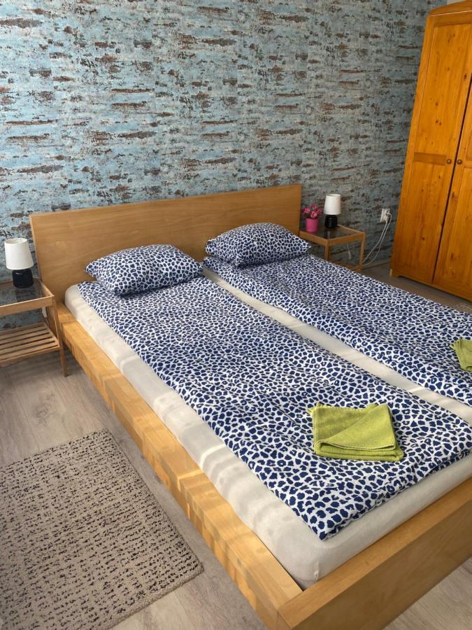 Dózsa Apartman Godollo Exterior foto